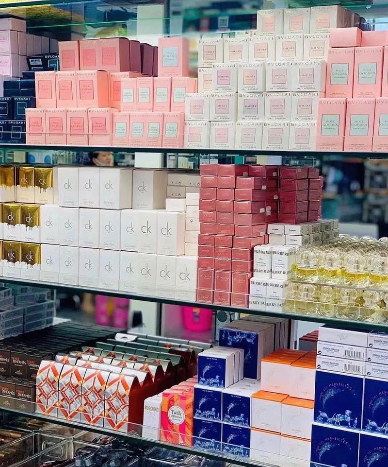 疫情三年后，深圳明通化妝品市場拿貨攻略與風險鑒別指南